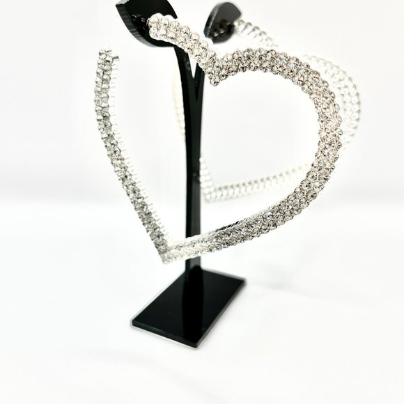 Dazzling Heart-Shaped Hoop Earrings - Picture 4 of 6